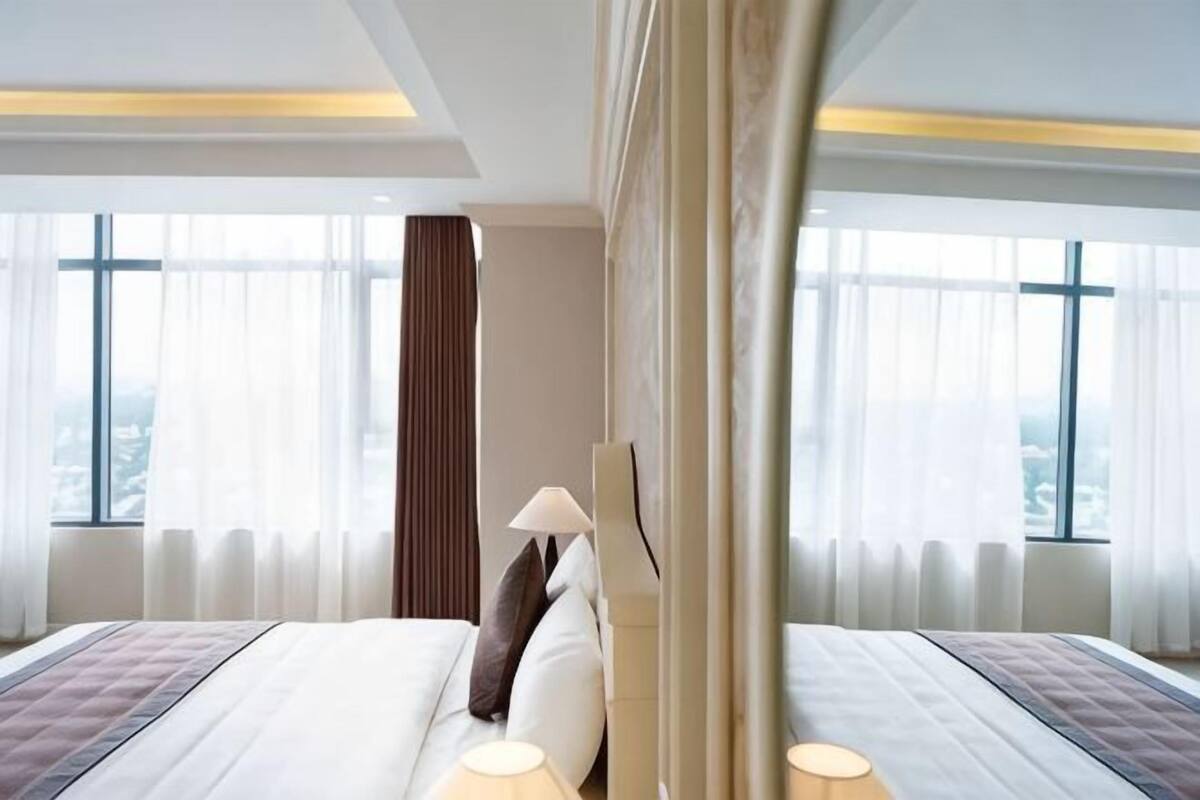 Minibar, bureau, rideaux occultants, chambres insonorisées