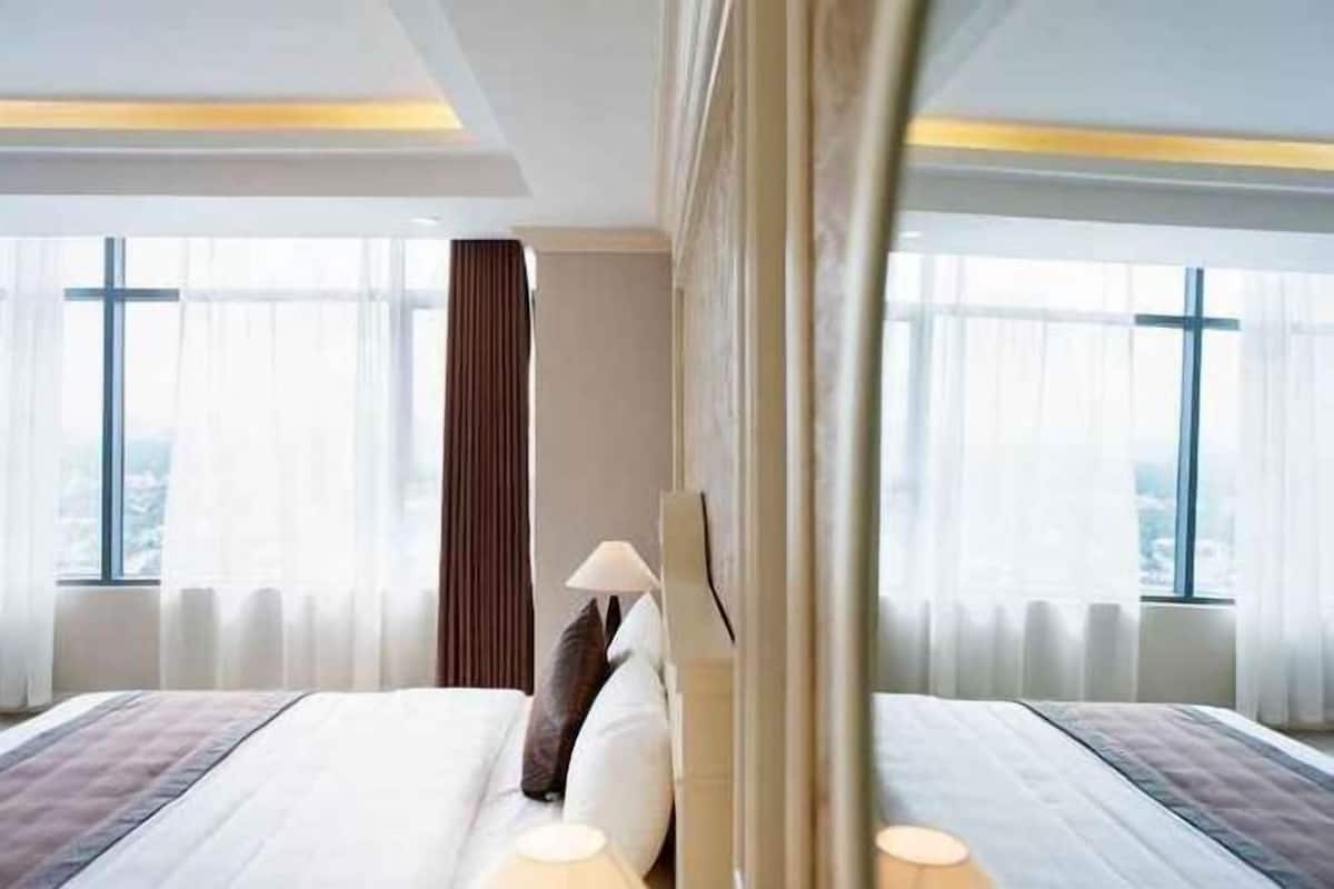 1 bedroom, minibar, desk, blackout drapes