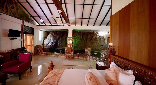 Chambre Deluxe Double ou avec lits jumeaux | Fer et planche à repasser, Wi-Fi gratuit