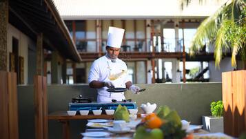 Free daily continental breakfast