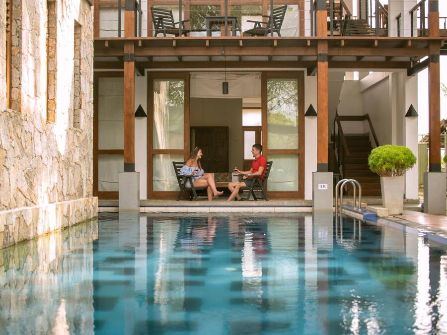 Outdoor pool, pool loungers