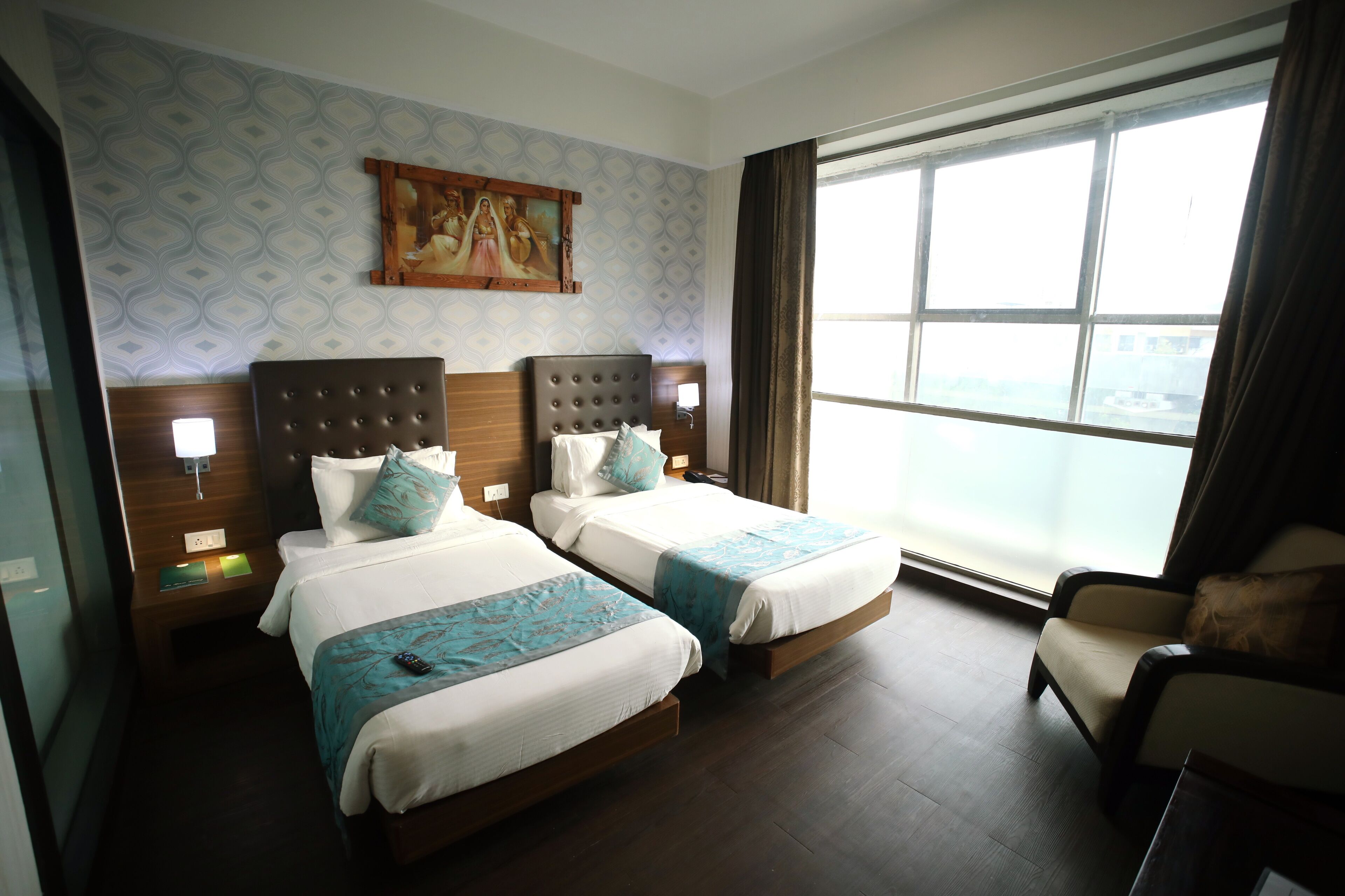 superior twin room, 2 single beds, accessible | 1 bedroom, premium bedding, in-room safe, desk