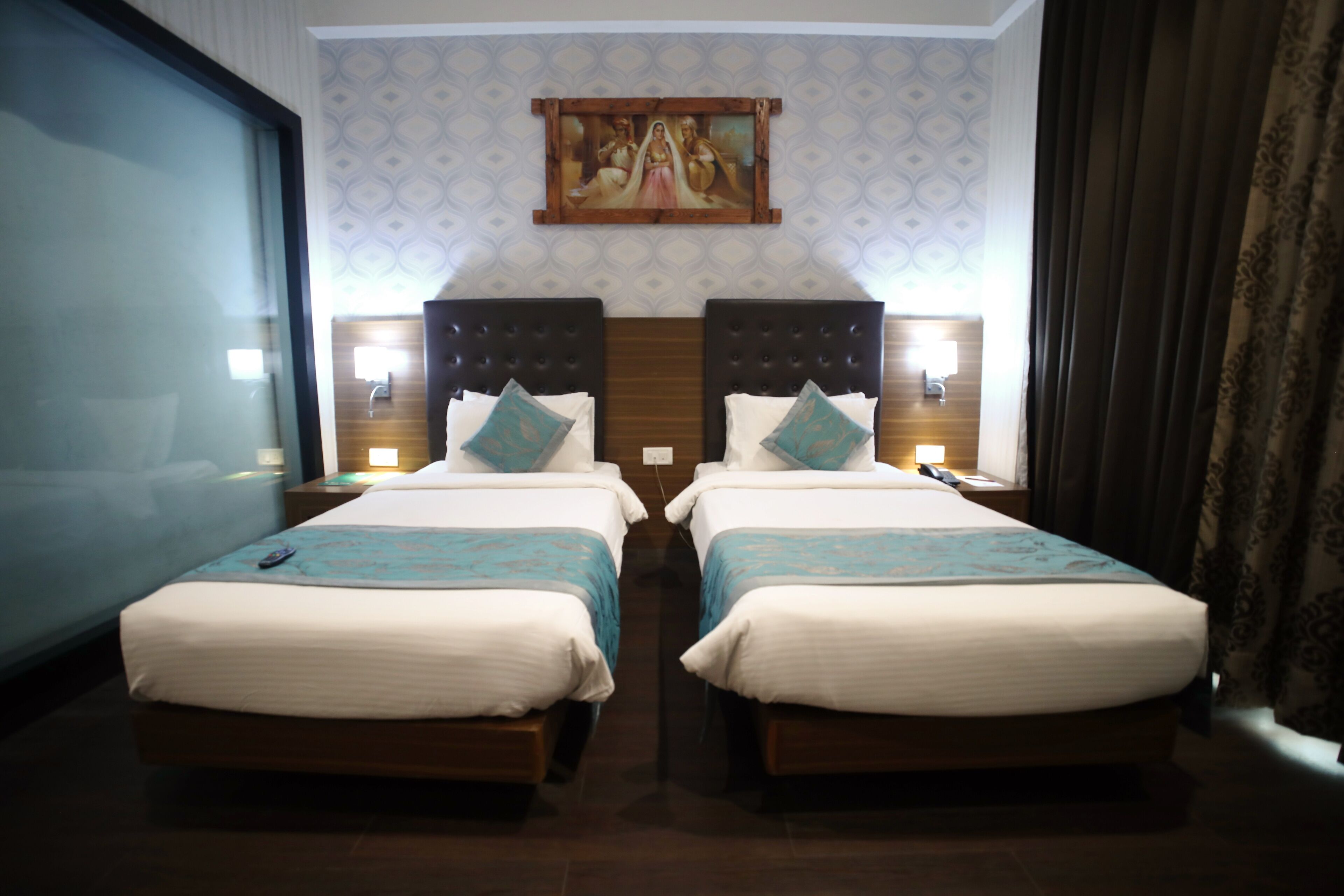 superior twin room, 2 single beds, accessible | 1 bedroom, premium bedding, in-room safe, desk