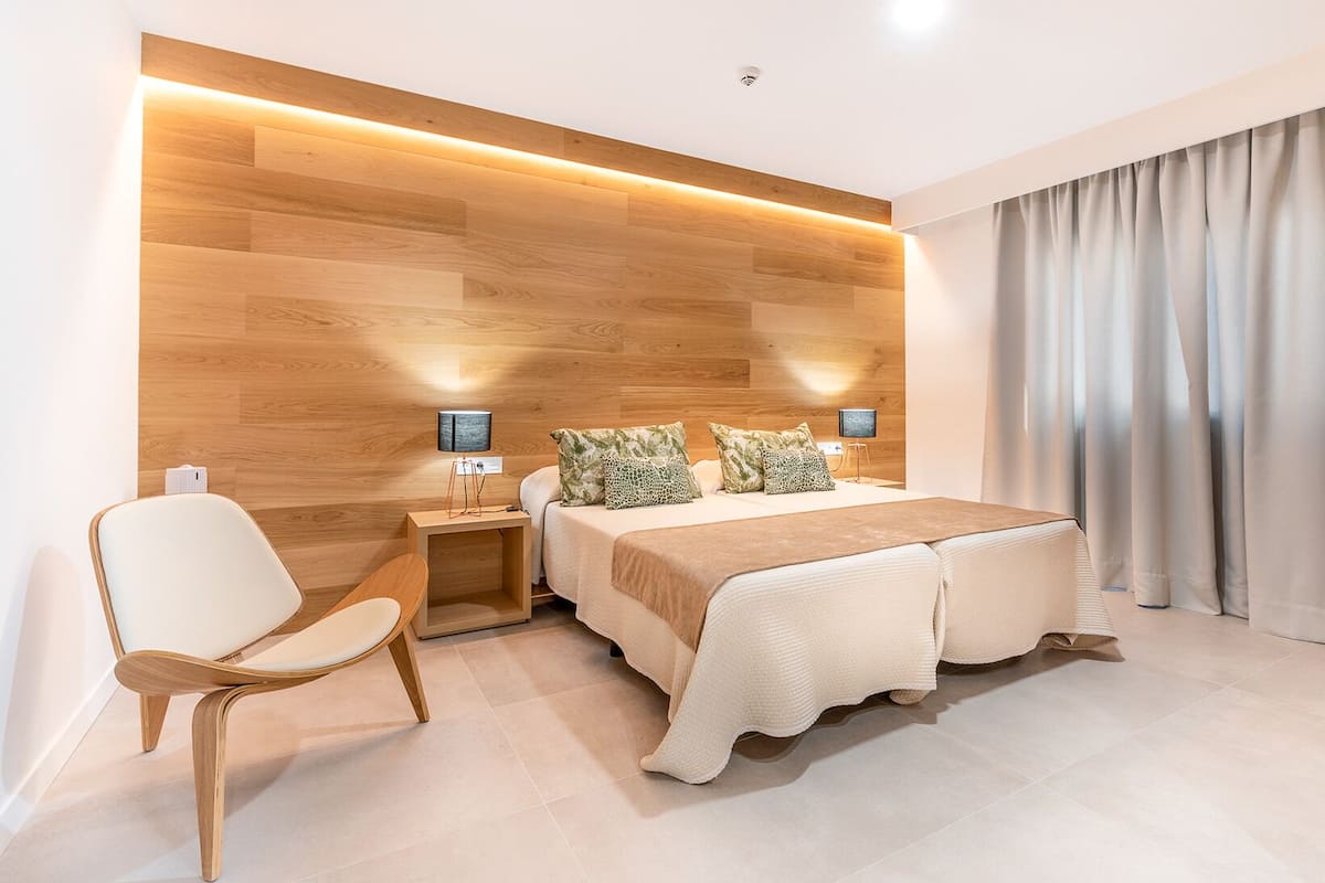 1 bedroom, in-room safe, blackout drapes