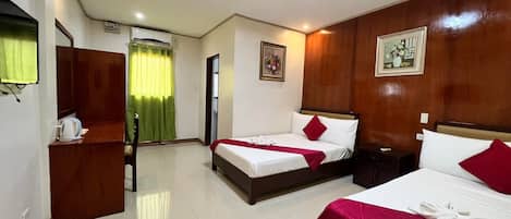 Literie de qualité supérieure, couette en duvet d'oie, bureau