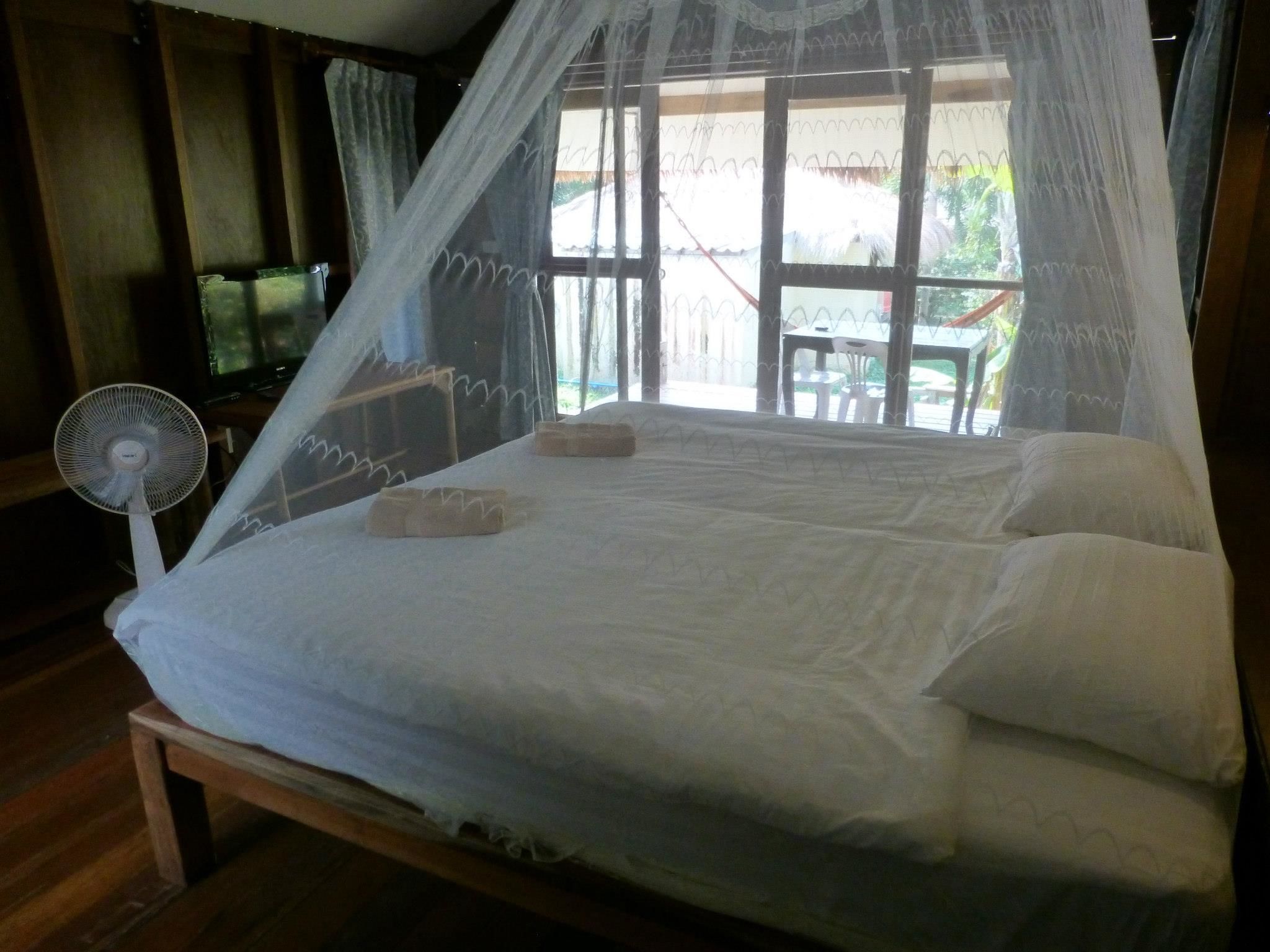 garden view fan bungalow | in-room safe, blackout curtains, rollaway beds