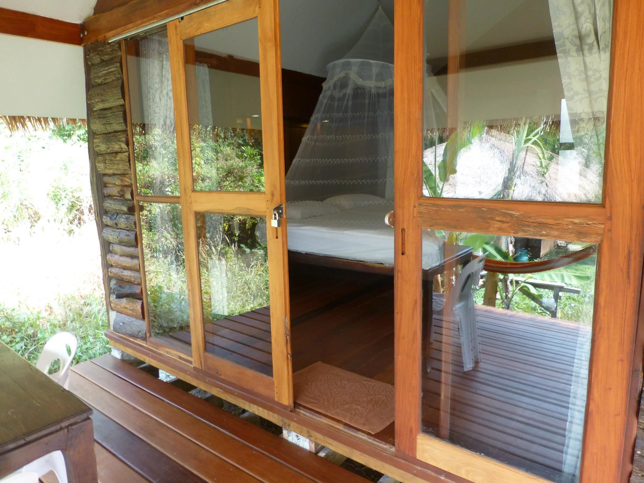 Coffres-forts dans les chambres, rideaux occultants