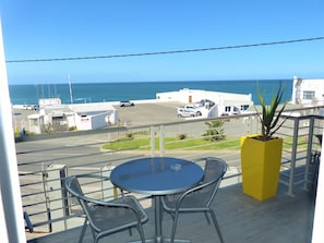 Room, Sea Facing (2) | Beach/ocean view - The Hampton Exclusive Guest House (East London)