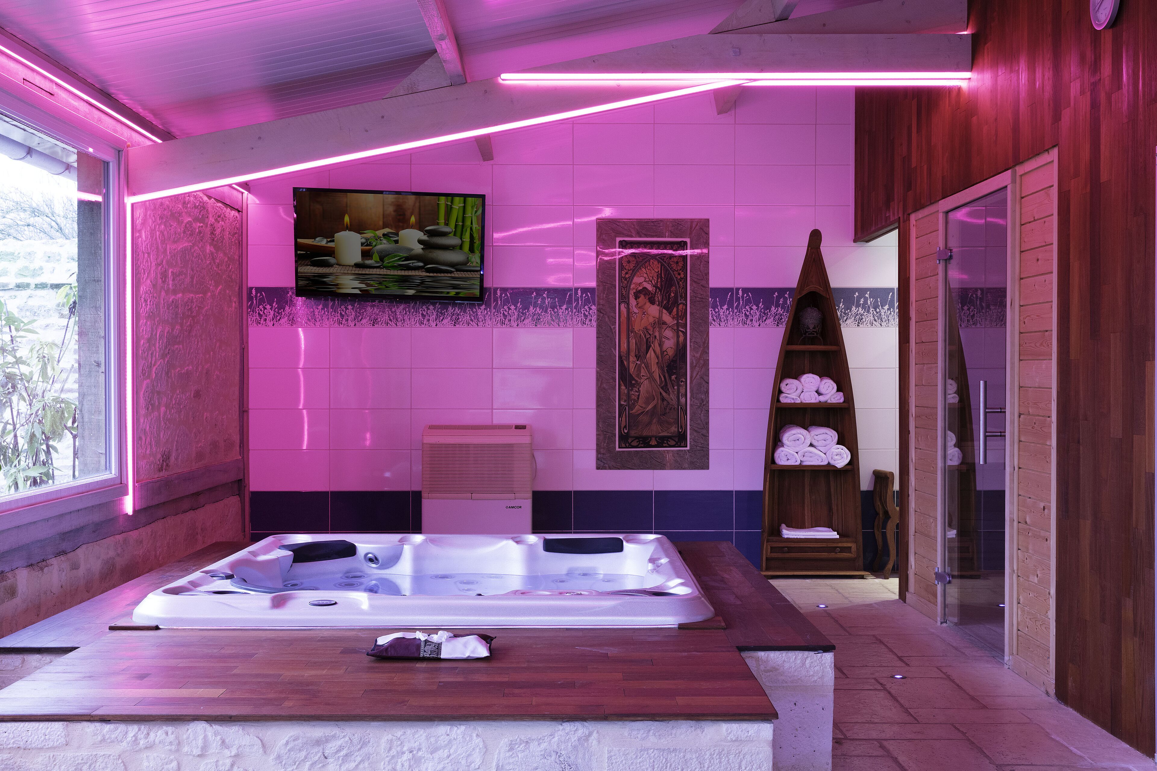 sauna, hot tub, steam room