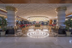 3 bares, bar junto a la piscina, bar en la playa