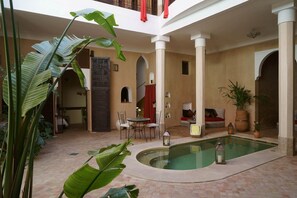 Pool waterfall - Dar Alif (Marrakech)