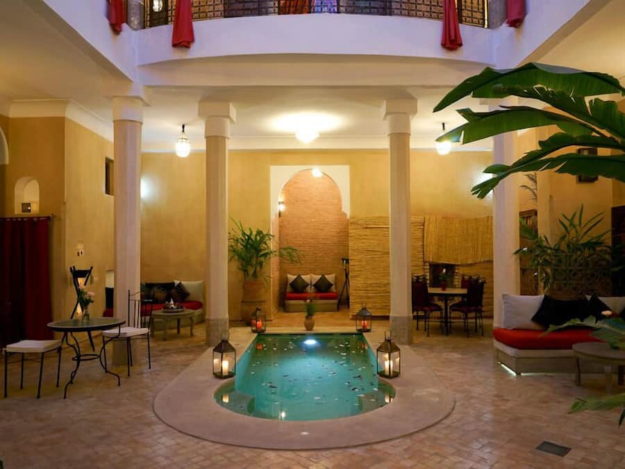 Inn-/utsjekkingsautomat