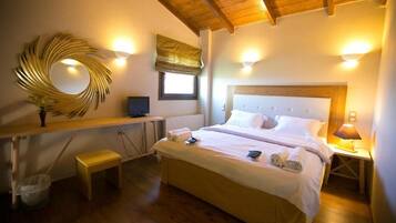 1 bedroom, premium bedding, soundproofing, iron/ironing board