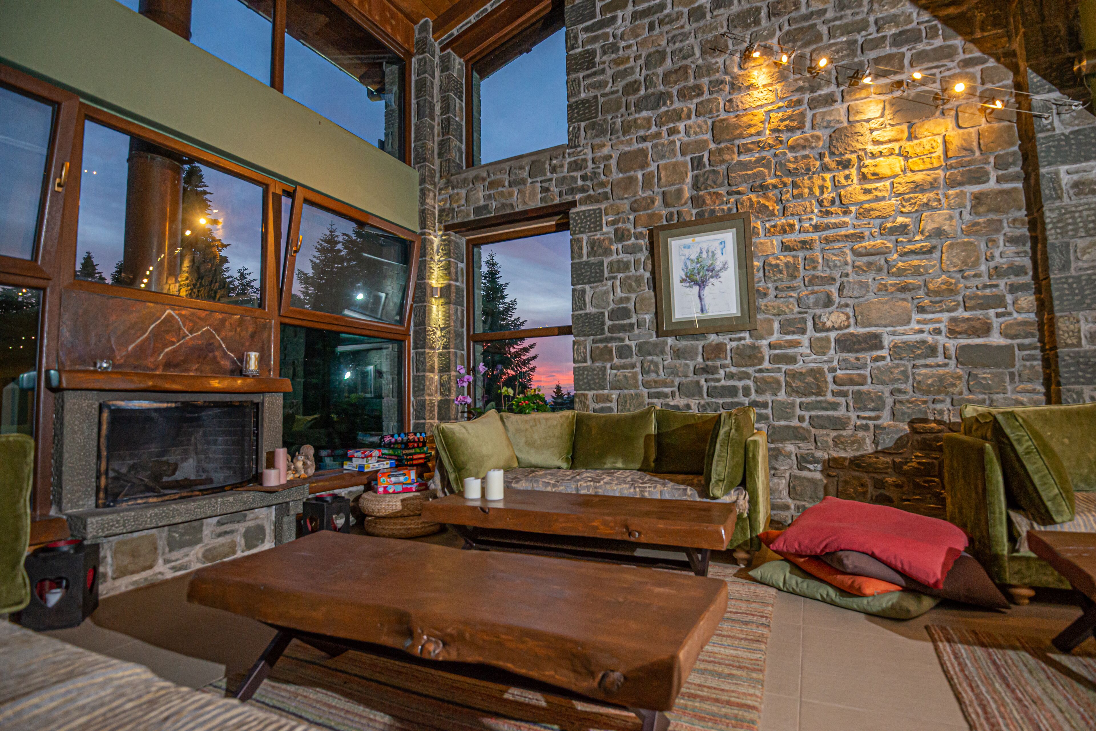 24-inch flat-screen tv with digital channels, tv