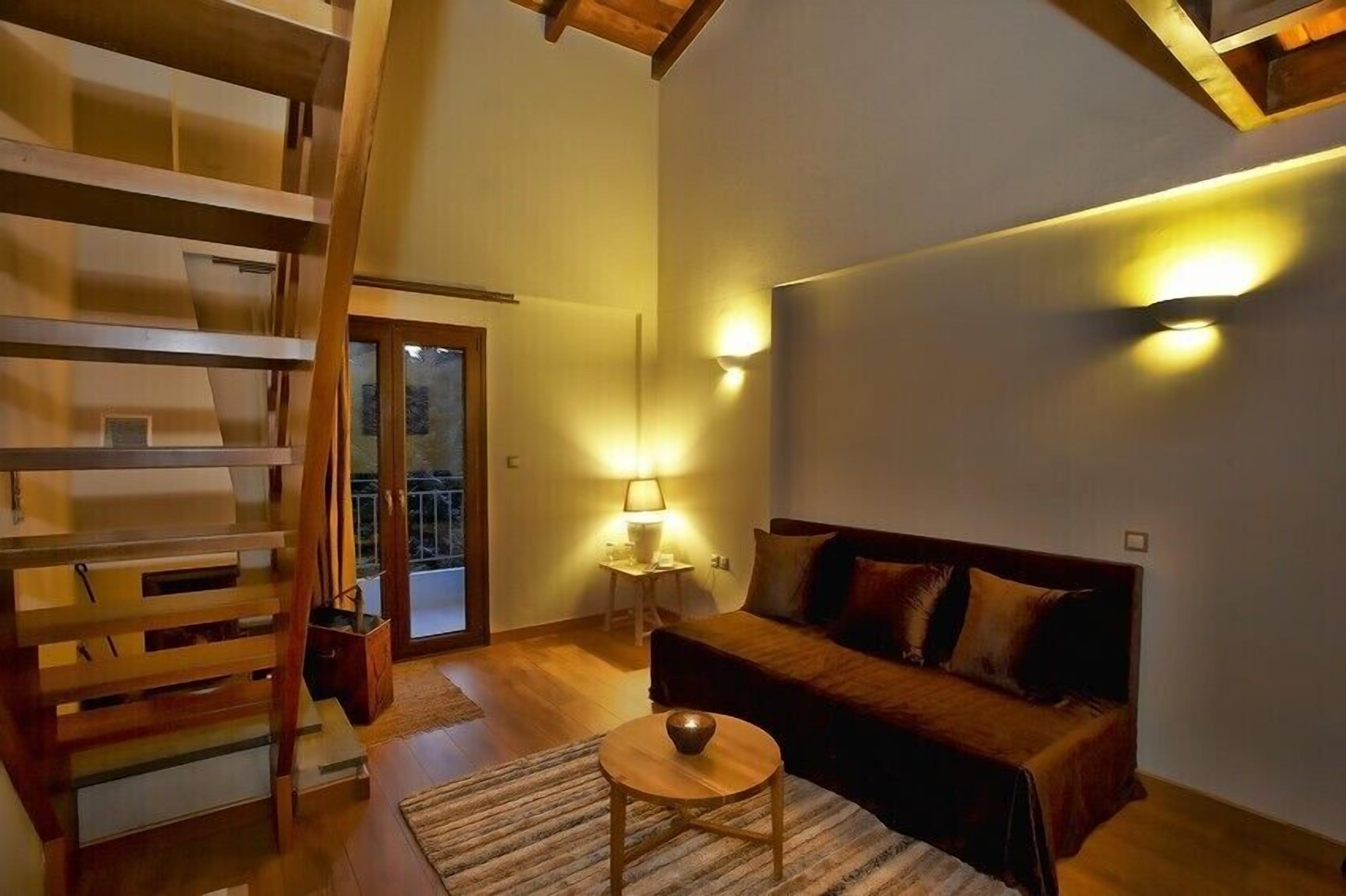 24-inch flat-screen tv with digital channels, tv