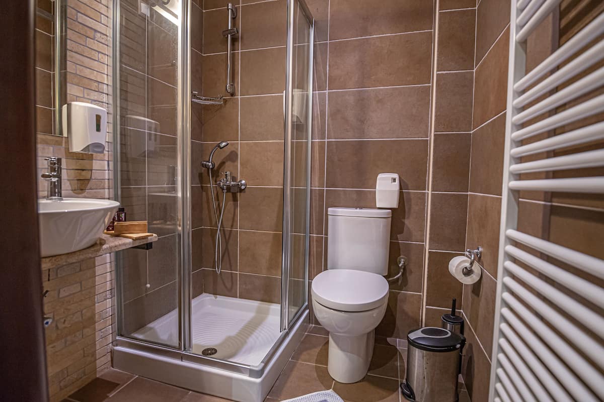 double or twin room, mountain view | bathroom | free toiletries, hair dryer, bathrobes, slippers