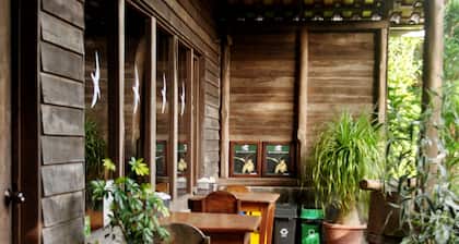 El Bosque Trails & Eco-Lodge