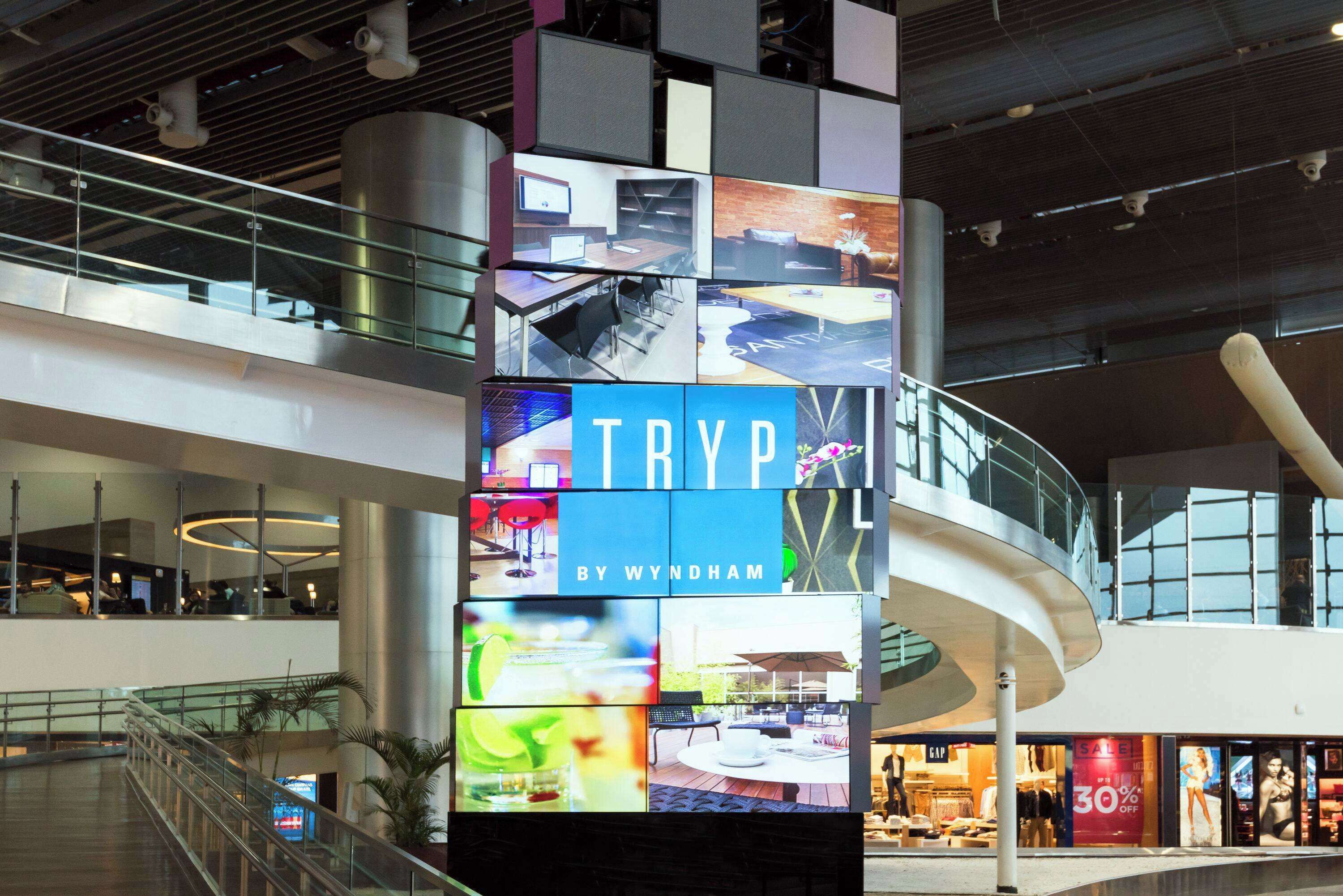 Foto - TRYP BY WYNDHAM São Paulo Airport - Hotel de Transito Terminal 3 -Lado Ar - Área restrita á passagei