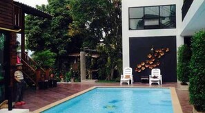 Outdoor pool - Pagoda House (Chiang Mai)