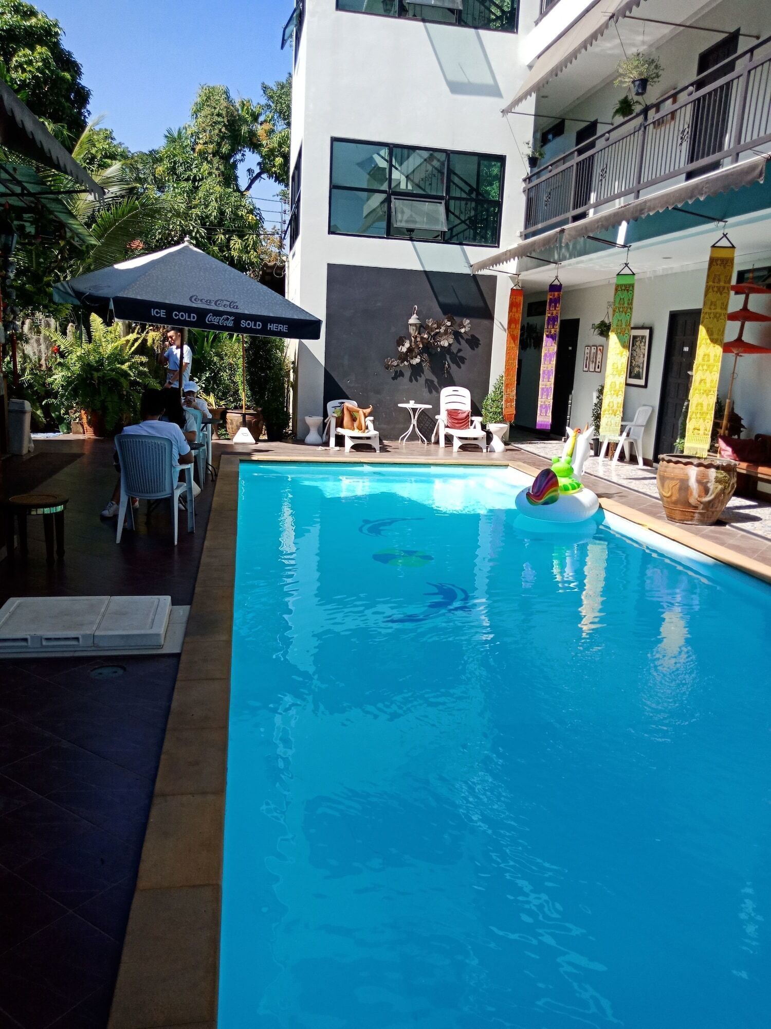 Kolam renang outdoor