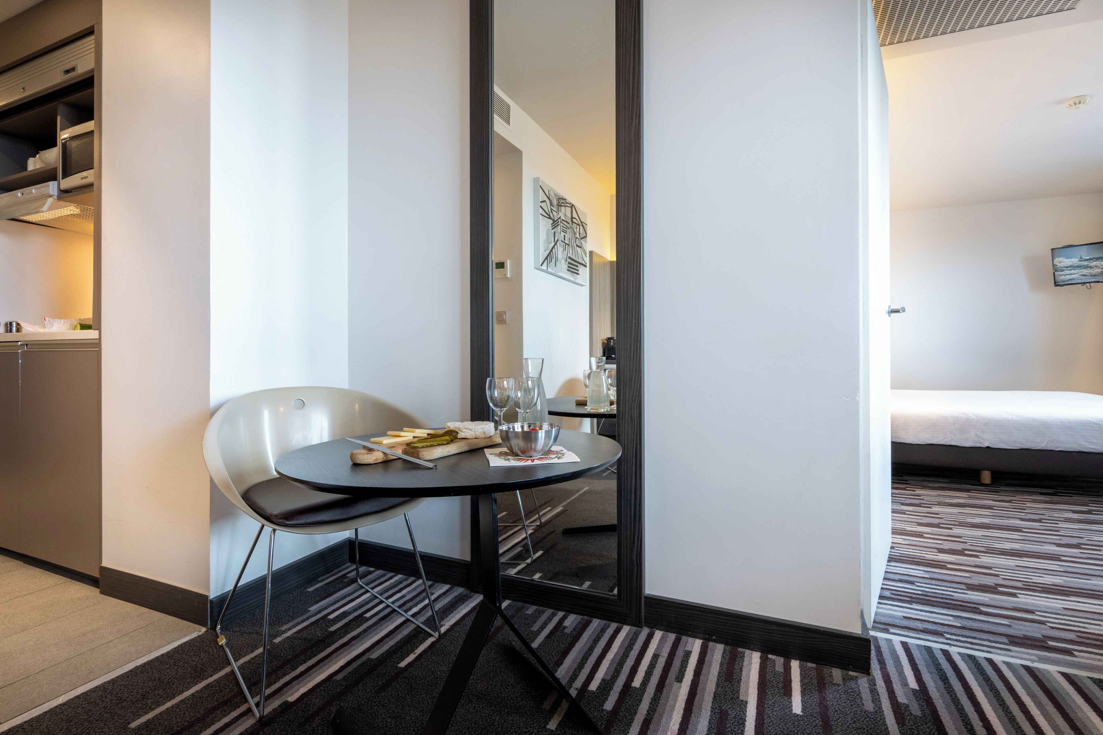 Apartment, 1 Bedroom | Living area