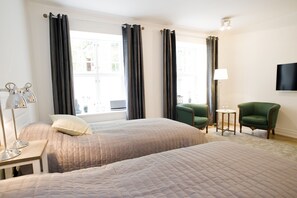 Standard Studio, 2 Single Beds, Ground Floor | 1 bedroom, premium bedding, desk, blackout curtains