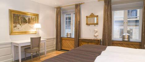 1 habitación, ropa de cama de alta calidad y escritorio