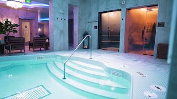 カップル用トリートメントルーム、ボディ トリートメント、ホットストーンマッサージ、ボディラップ、ボディスクラブ、フェイシャル トリートメント