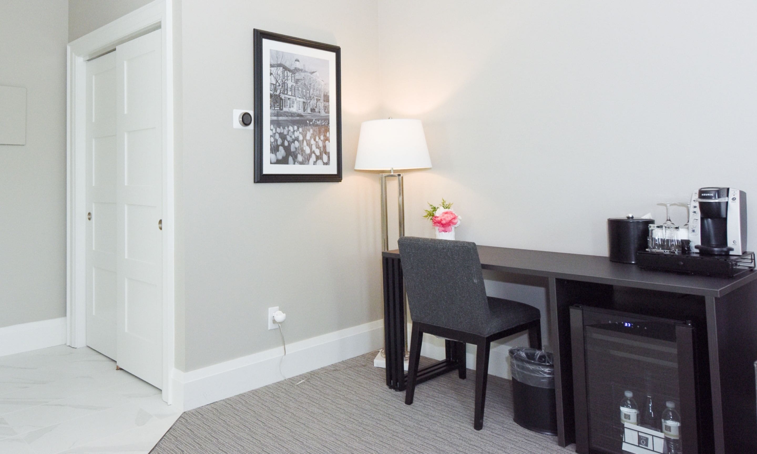 suite (adjacent to the main building & stairs only) | pillow-top beds, in-room safe, desk, laptop workspace