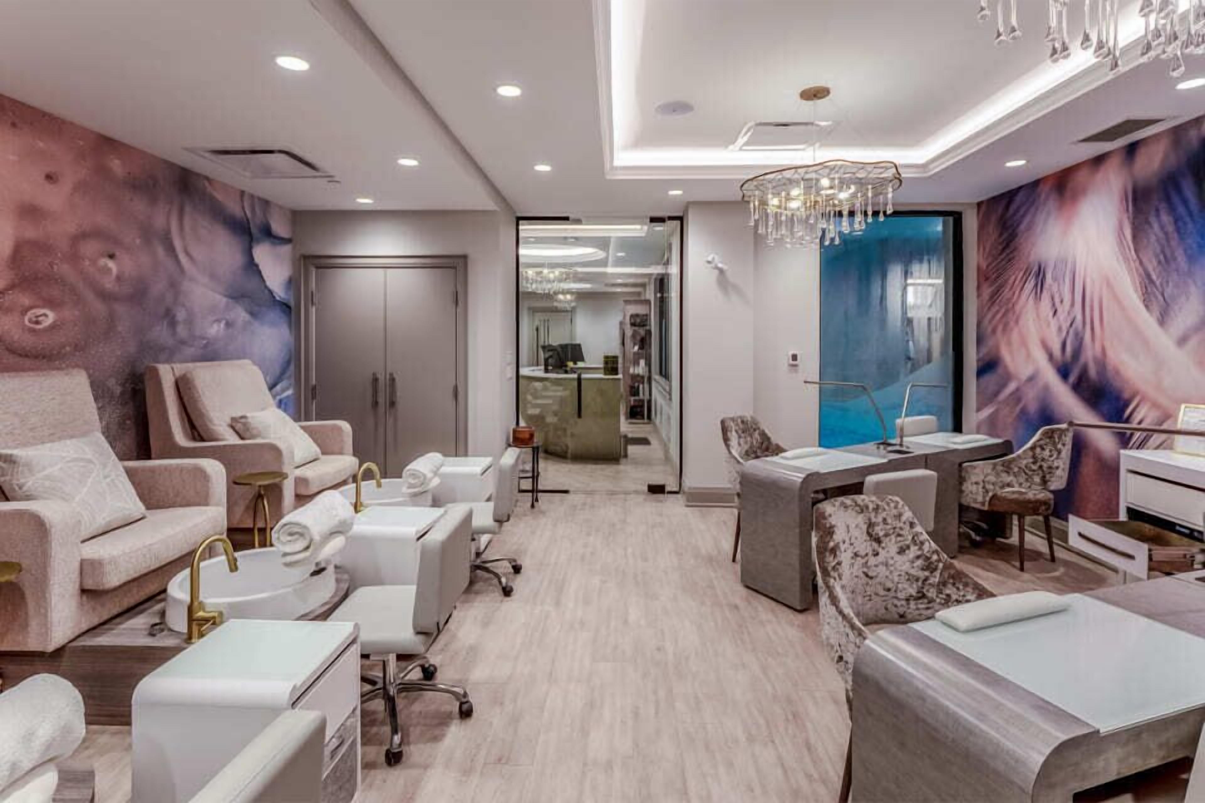 Couples treatment room(s), body treatments, hot stone massages