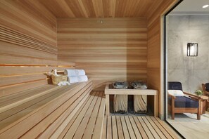 Couples treatment rooms, body treatments, hot stone massages, body wraps