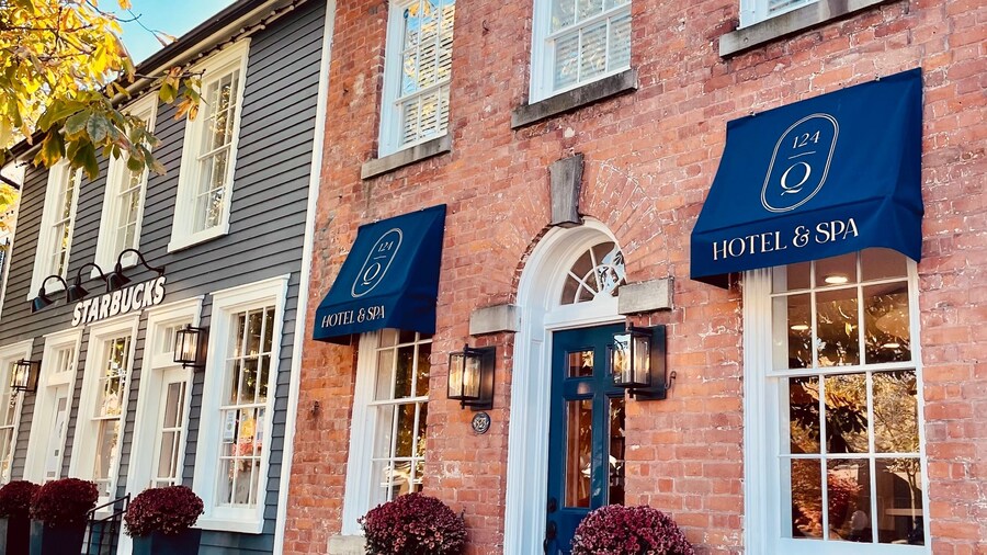 124 on Queen Hotel & Spa