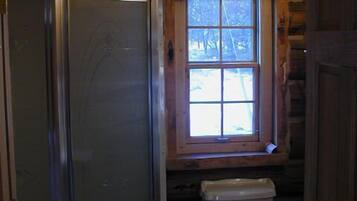 Traditional Cabin, 1 Bedroom (Renegade) | Bathroom | Shower, towels