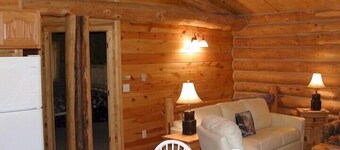 Trails End Lodge