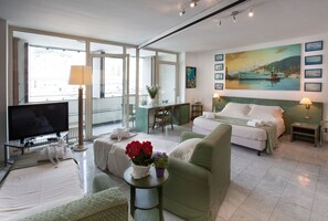 1 bedroom, premium bedding, individually decorated