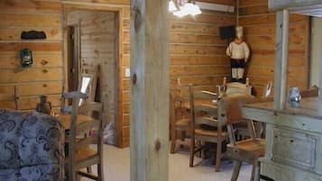 Premier Cabin (Desperado) | Living area | TV, DVD player