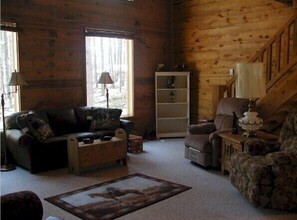 Premier Cabin (Desperado) | Living area | TV, DVD player