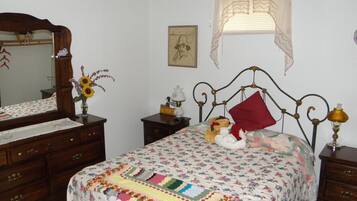 1 habitación, decoración personalizada y muebles diferentes