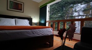 Chambre Deluxe double, vue sur la montagne | Accès au Wi-Fi (inclus)