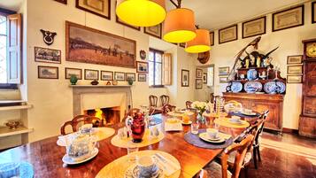 Panoramic Villa, Multiple Bedrooms, Private Pool (Il Principe) | Living area | 0-cm TV with cable channels