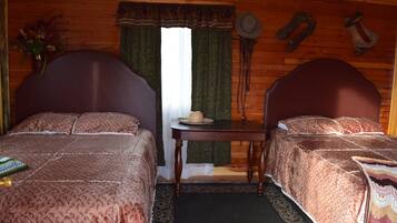 Huisje, gedeelde badkamer | Luxe beddengoed, individueel gedecoreerd