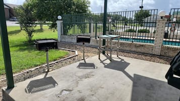 BBQ/picnic area