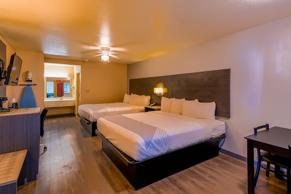 Chambre (2 King Beds)