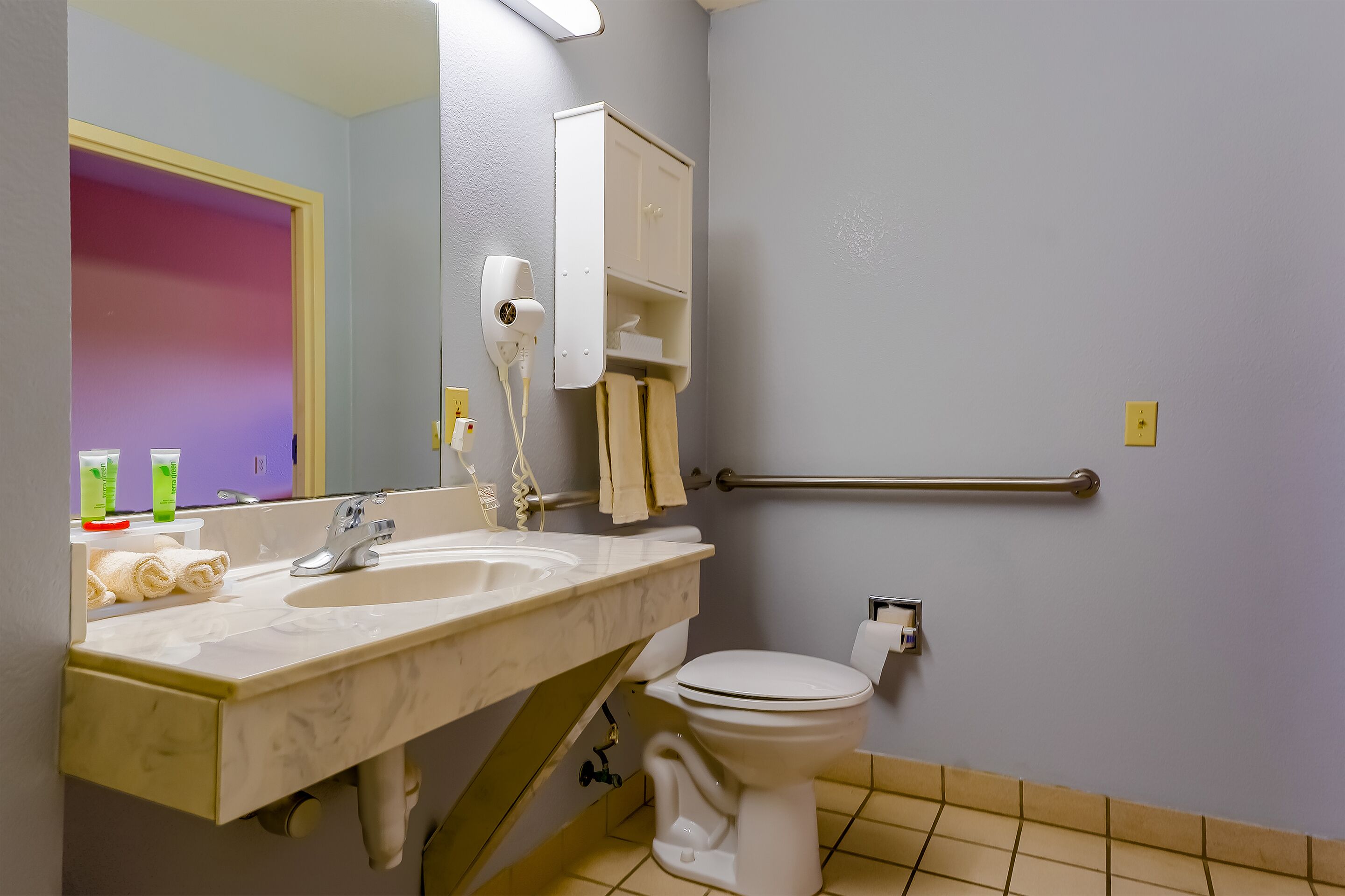 room, 1 king bed | bathroom | free toiletries, hair dryer, towels, toilet paper