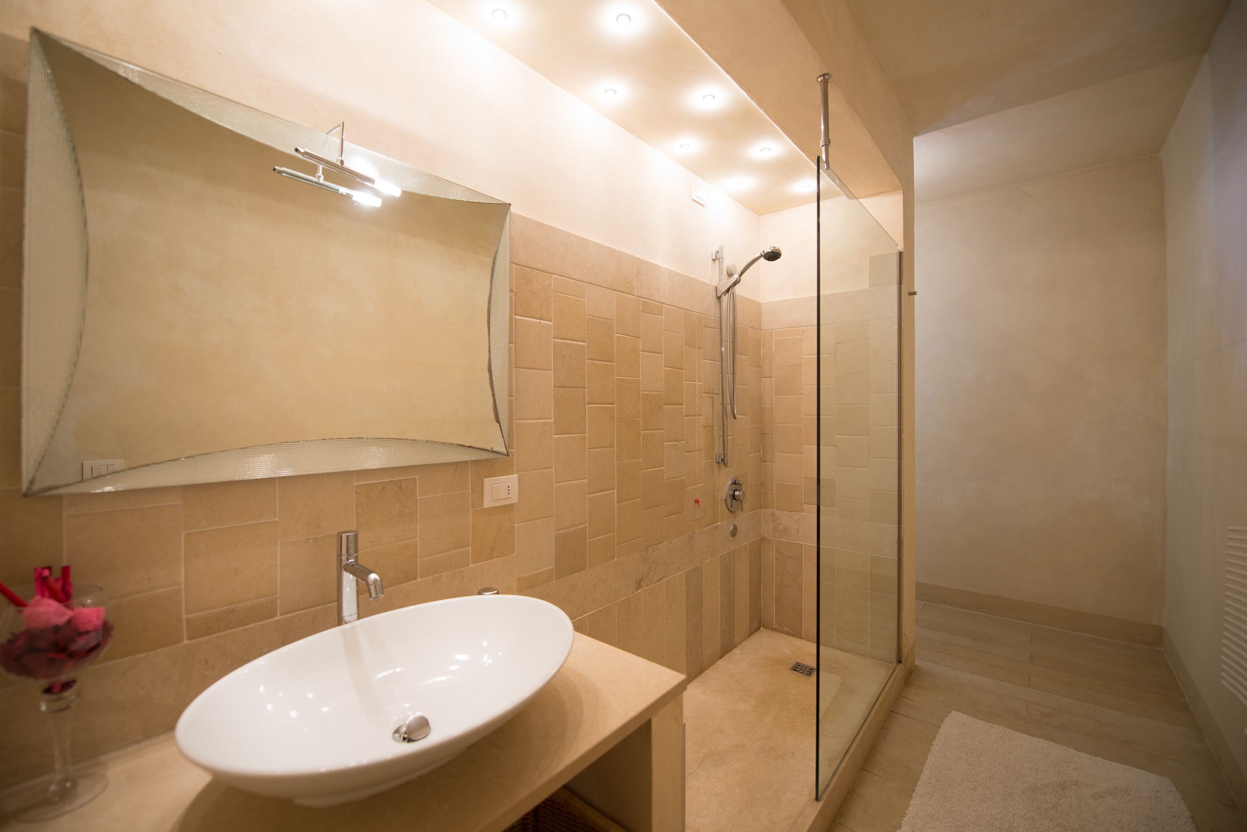 Biệt thự có tầm nhìn toàn cảnh, 2 phòng ngủ (Casa Lucia) | Phòng tắm | Buồng tắm vòi sen, vòi sen phun mưa, máy sấy tóc, chậu vệ sinh/vòi rửa 