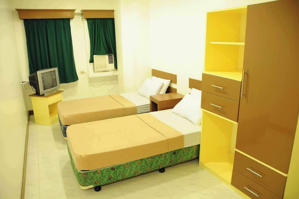 Executive Room, 1 Queen Bed, Annex Building