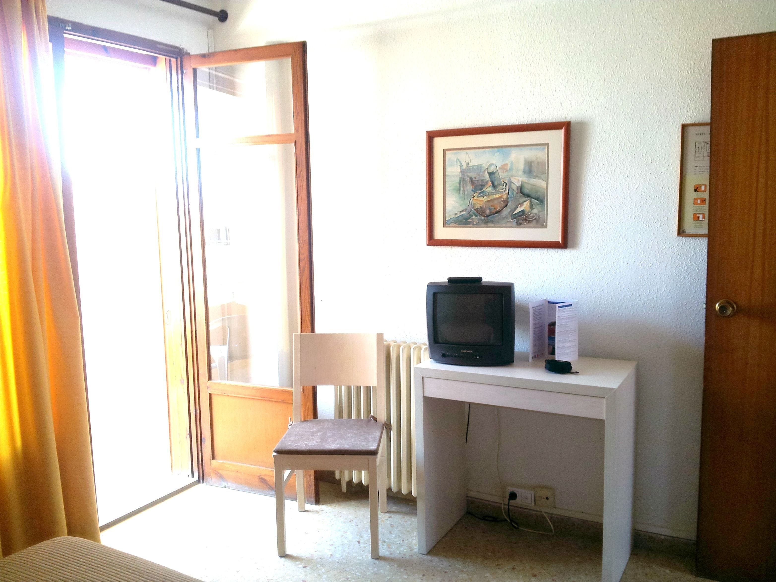 family room | room amenity