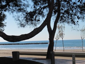 Beach nearby, white sand - Tramontana (Benicassim)