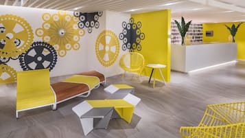 Sala de estar en el lobby