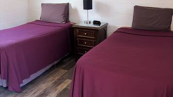 Free WiFi, bed sheets